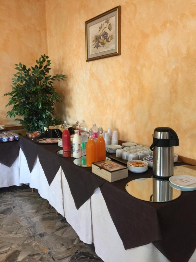 Hotel Sestriere Chianciano Terme Bagian luar foto