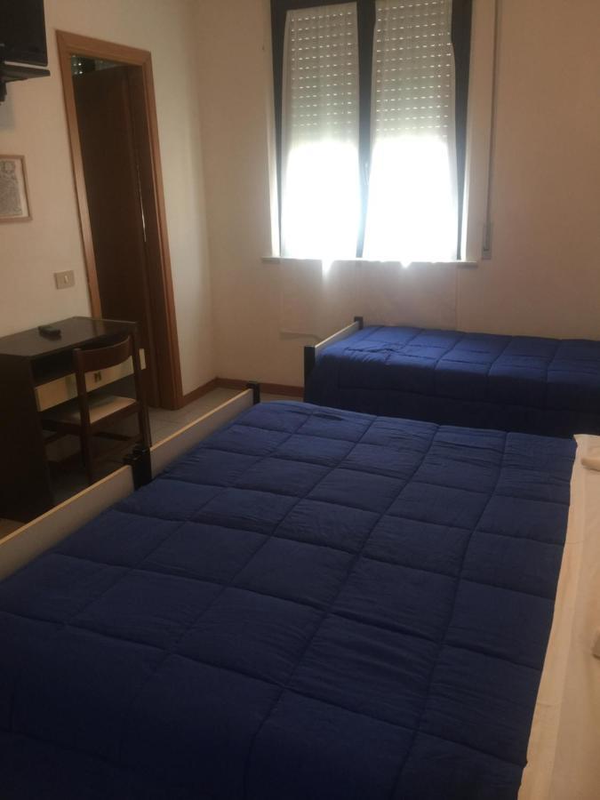 Hotel Sestriere Chianciano Terme Bagian luar foto
