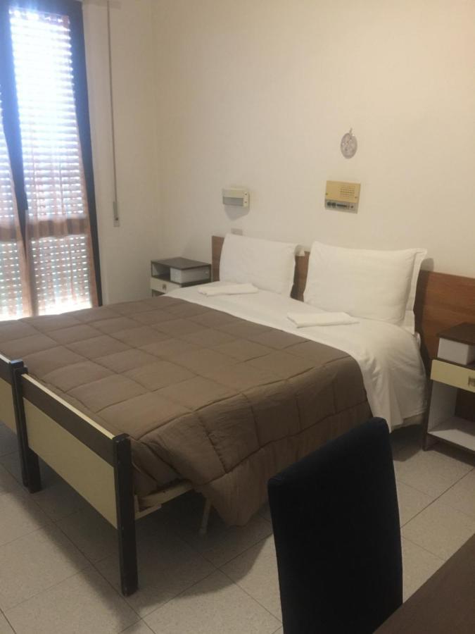 Hotel Sestriere Chianciano Terme Bagian luar foto
