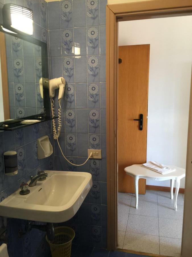 Hotel Sestriere Chianciano Terme Bagian luar foto